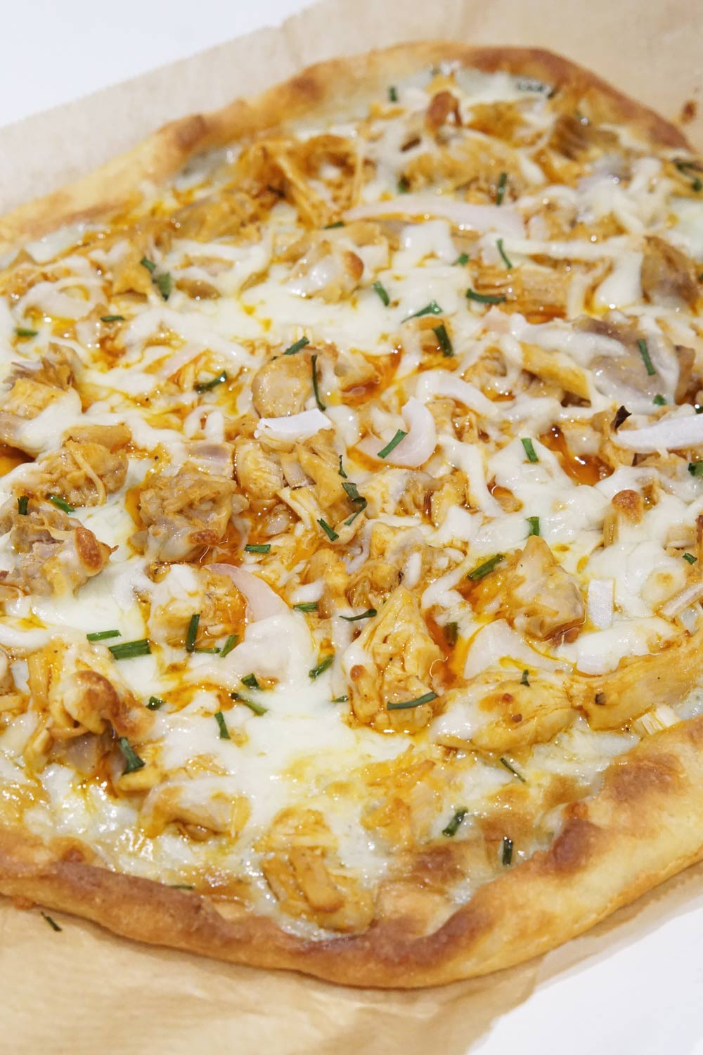 low carb buffalo chicken pizza