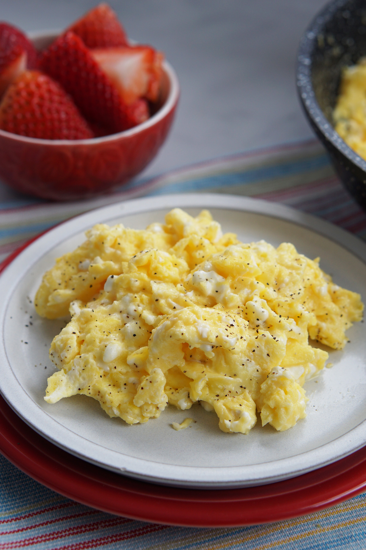 Cottage cheese scrambled eggs