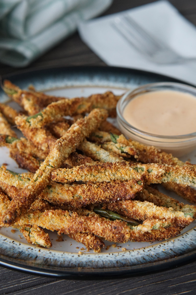 Green Bean Fries with Dipping Sauce, low-carb green bean fries